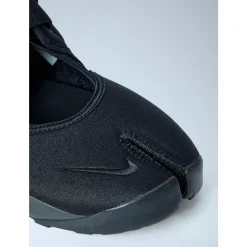Air Rift Sneakers