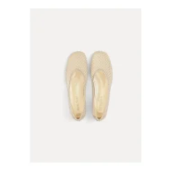 Ballerines en résille ornées de cristaux