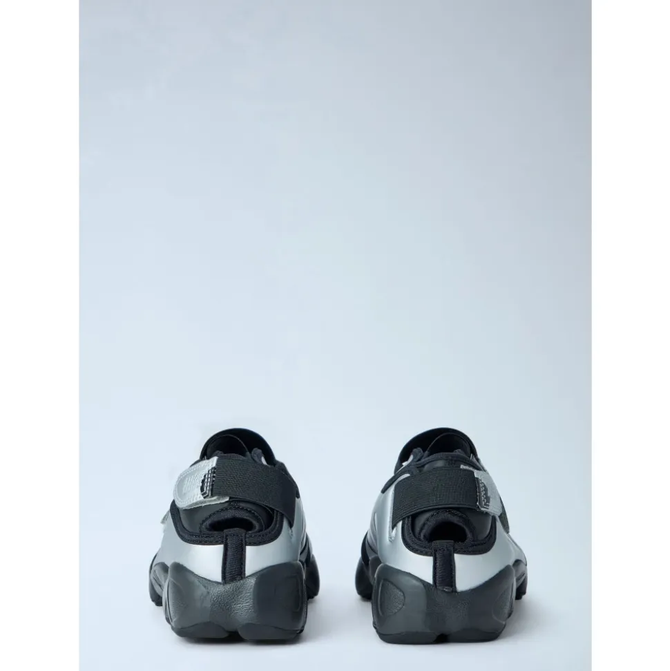 Baskets Air Rift Pois