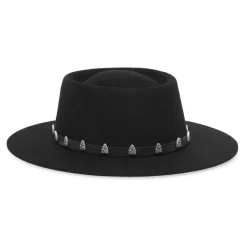 Chapeau avec Clous de Ceinture en Cuir