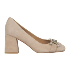 Chaussure à étrier avec perles