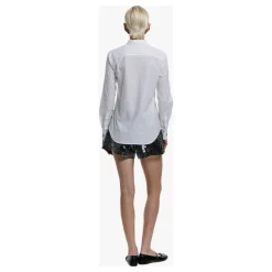 Chemise à col brodé