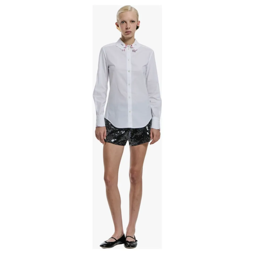 Chemise à col brodé