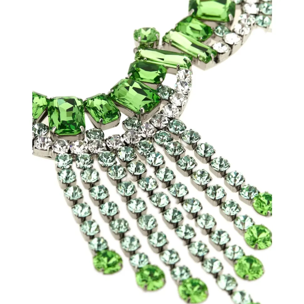 Collier orné