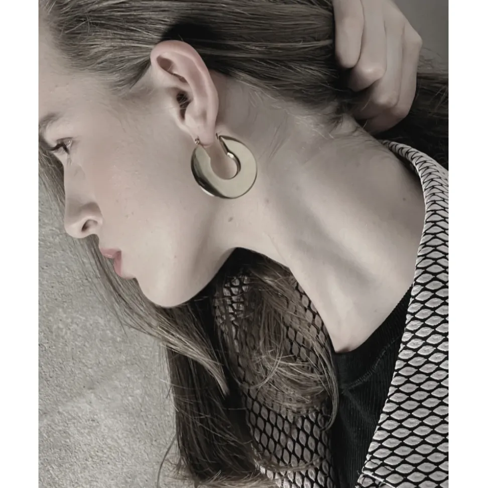 Courage Waterproof U-Turn Statement Earring