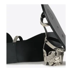Ebene Sandal
