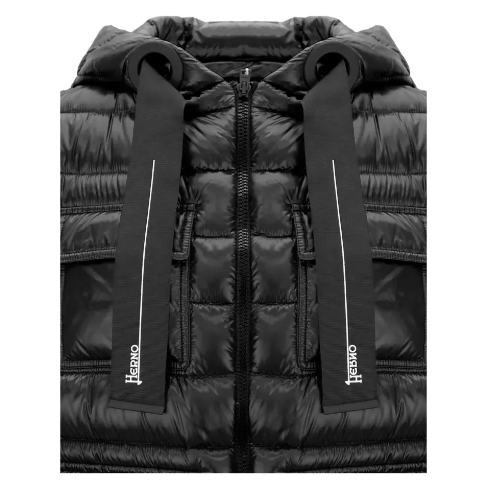 Gilet court matelassé à capuche
