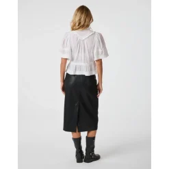 Haut en Voile Blanc avec Détails de Ruban