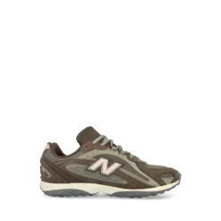 204L Sneakers