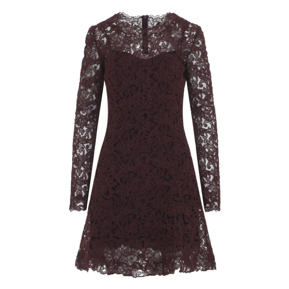 Mini-robe en dentelle