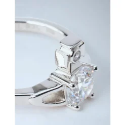 Reina Petite Ring