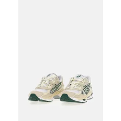Running Shoes