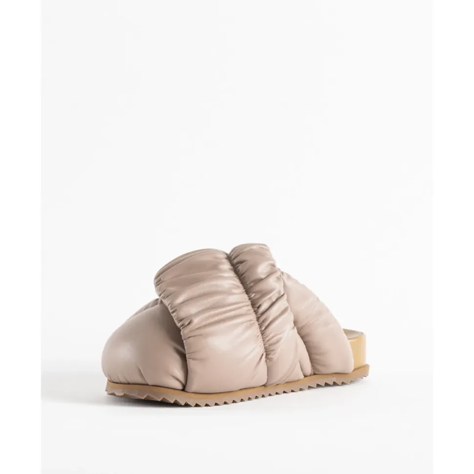 Sabot en cuir vegan avec bande froncée