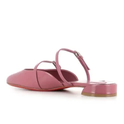 Sabot en cuir verni