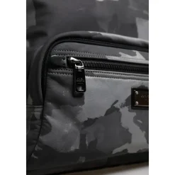 Sac à dos gris camouflage avec logo