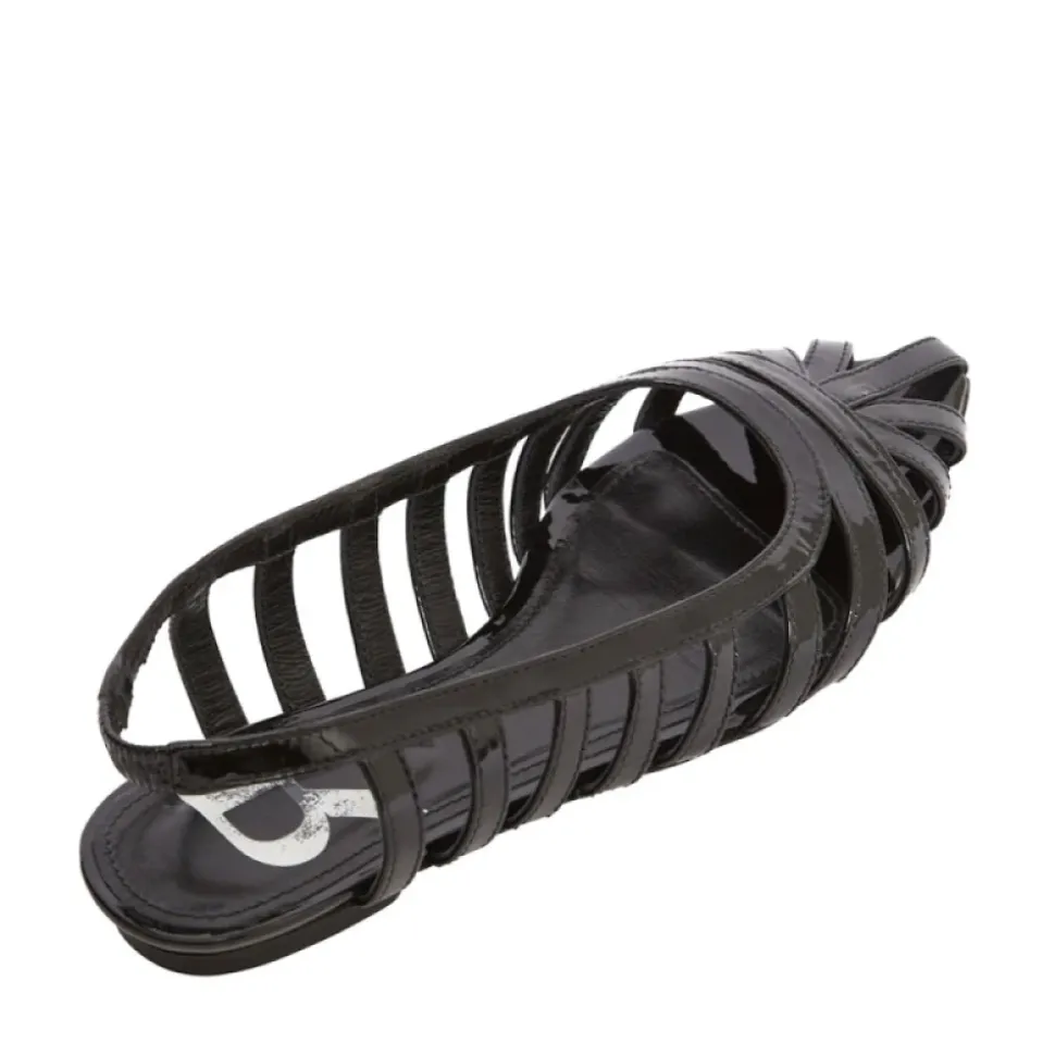 Sandales plates contemporaines avec élastique cheville