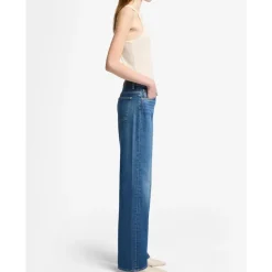 Straight Jeans